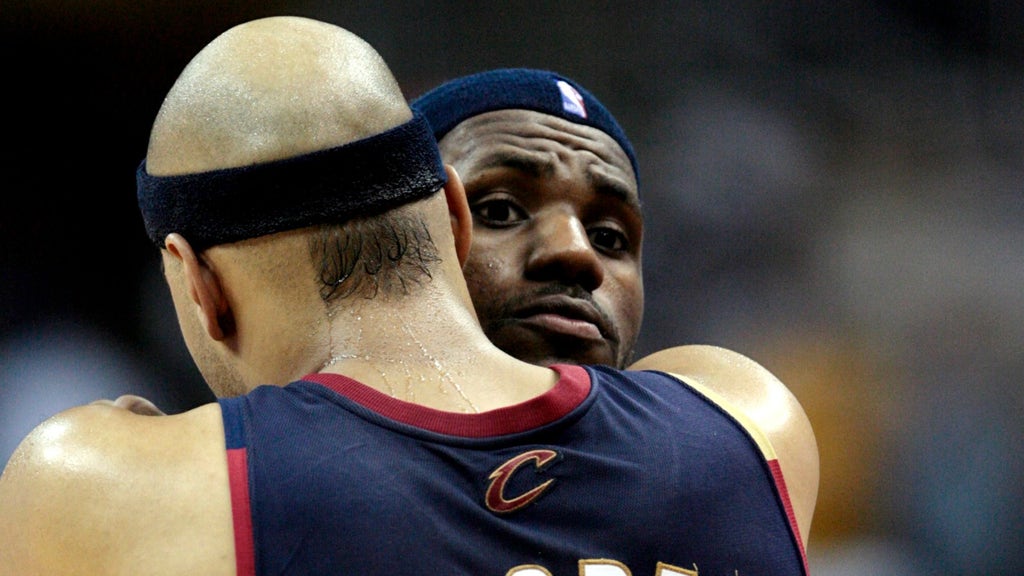 Cool Spray Paint Ideas That Will Save You A Ton Of Money Carlos Boozer